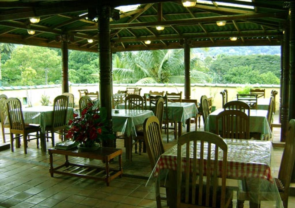 Palm Garden Home Stay Deiyannewela Exterior foto