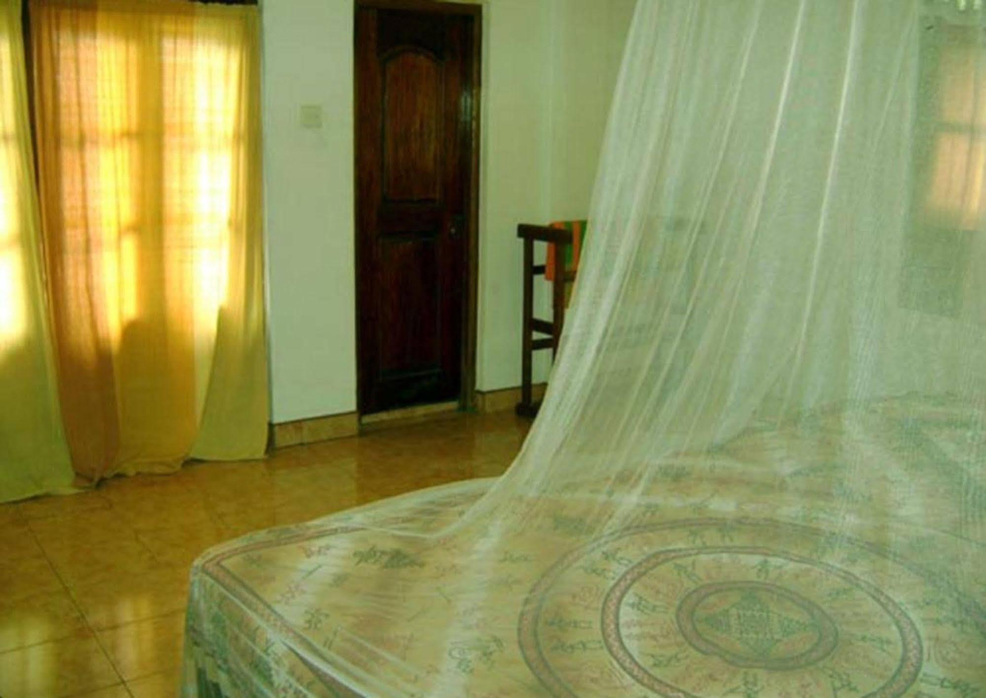 Palm Garden Home Stay Deiyannewela Exterior foto